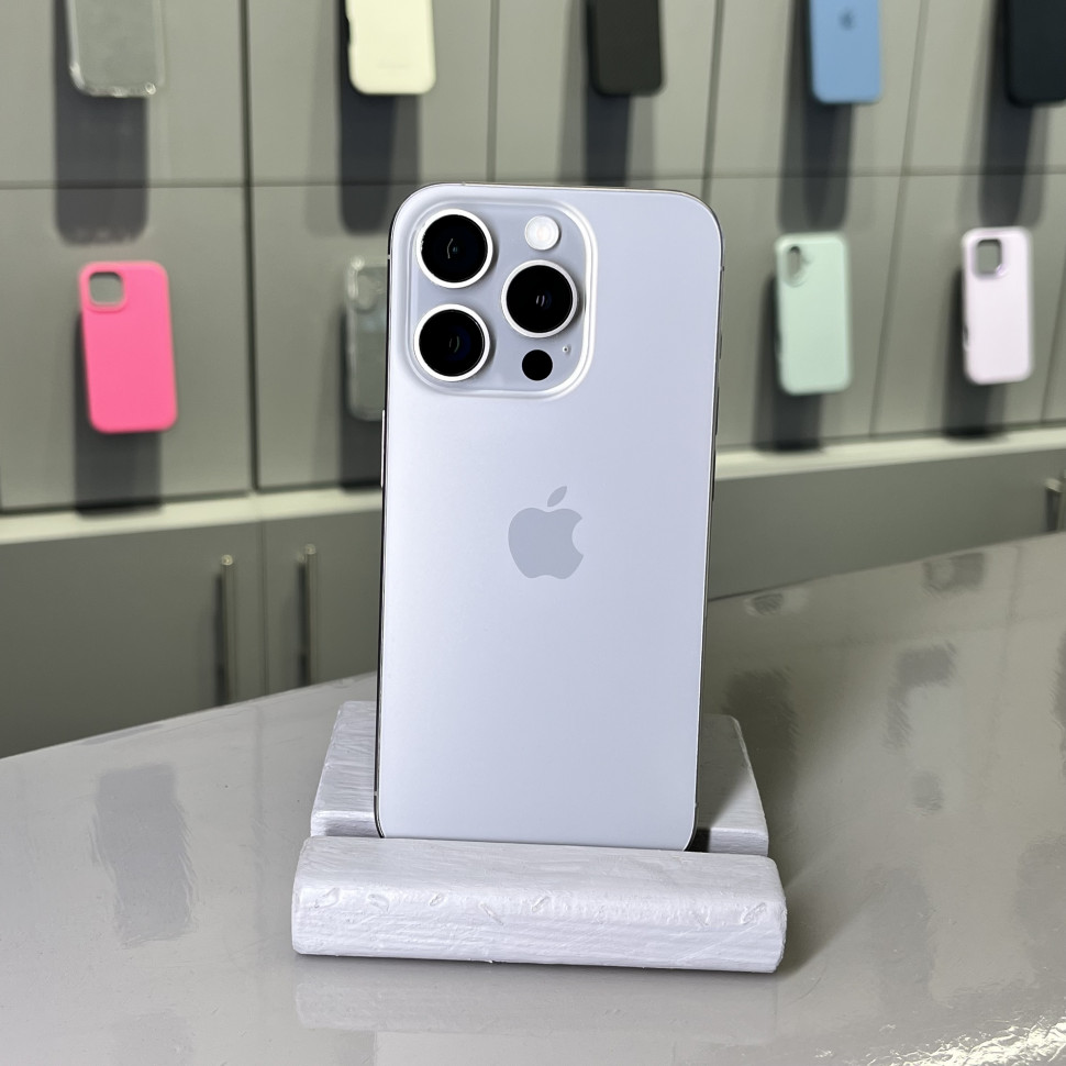 Смартфон Apple iPhone 15 Pro 128GB DualSim Natural Tianium (Б/У)