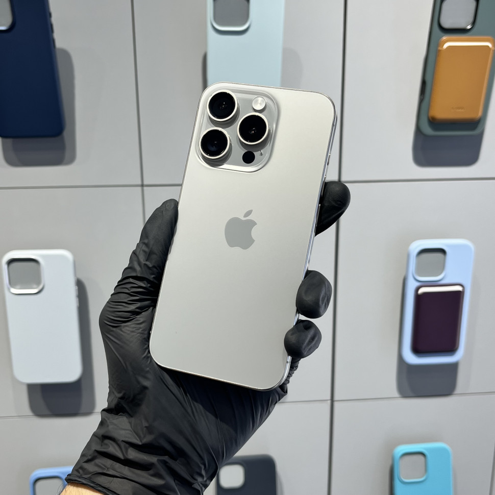 Смартфон Apple iPhone 15 Pro 128GB DualSim Natural Tianium (Б/У)
