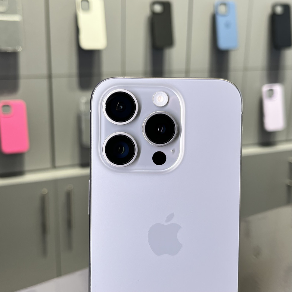 Смартфон Apple iPhone 15 Pro 128GB DualSim Natural Tianium (Б/У)