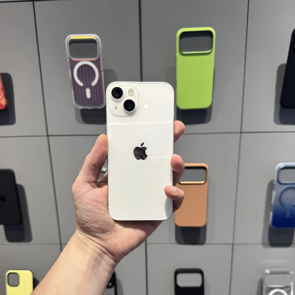 Смартфон Apple iPhone 13 256GB Белый (Starlight) (Б/У)