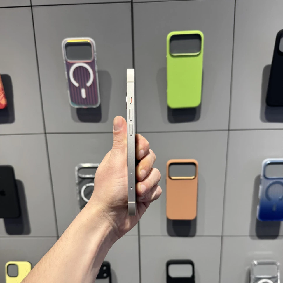 Смартфон Apple iPhone 13 256GB Белый (Starlight) (Б/У)