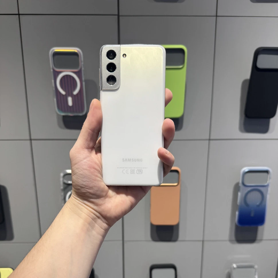 Смартфон Samsung Galaxy S21 8/256GB Белый (Phantom White) (Б/У)