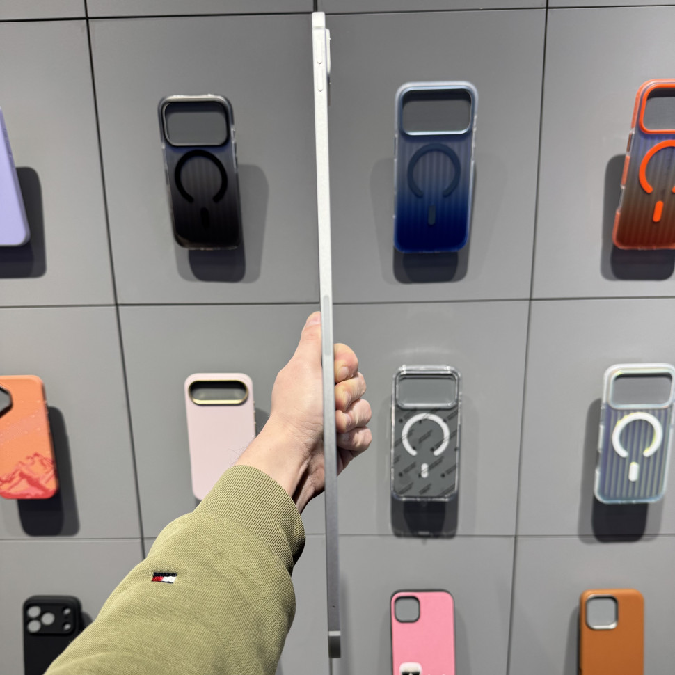 Планшет Apple iPad Pro 13 (2024) 256GB Wi-Fi + Cellular Серебро (Silver) (Б/У)