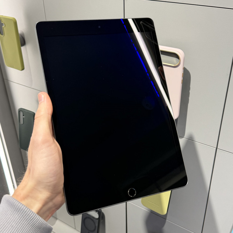 Планшет Apple iPad 10.2 (9th Generation) 64GB Wi-Fi Серый космос (Б/У)