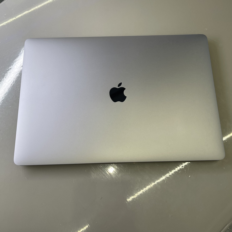 Ноутбук Apple MacBook Pro 16 (2019) 32/512GB Space Gray (Б/У)