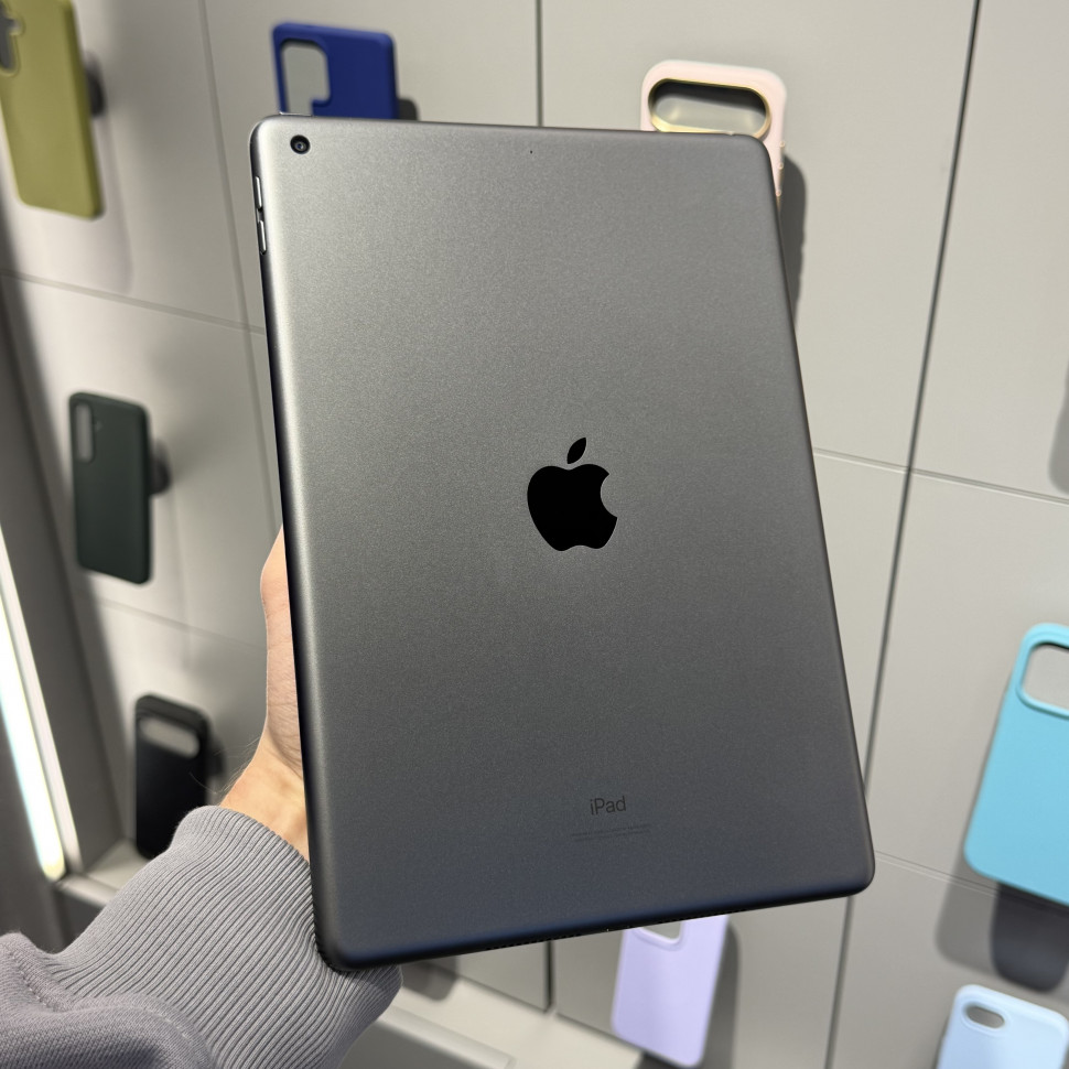 Планшет Apple iPad 10.2 (9th Generation) 64GB Wi-Fi Серый (Б/У)