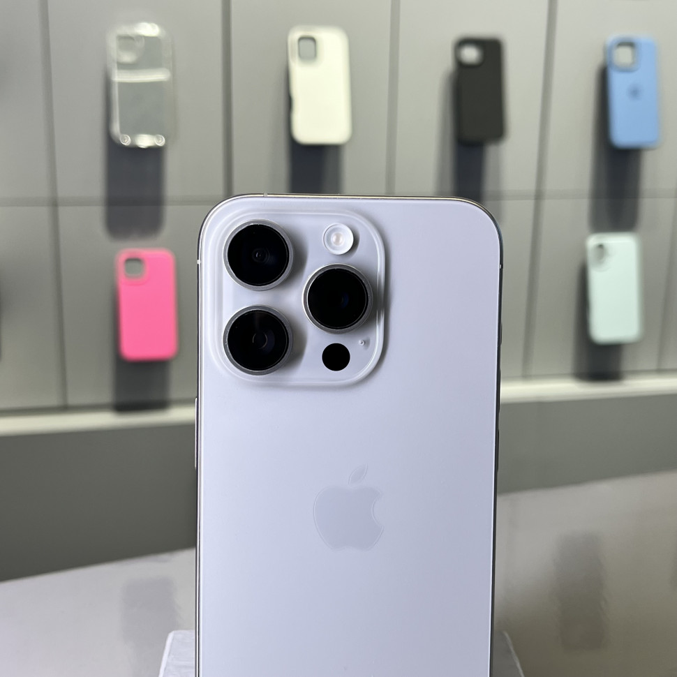 Смартфон Apple iPhone 15 Pro 128GB Natural Titanium (Б/У)