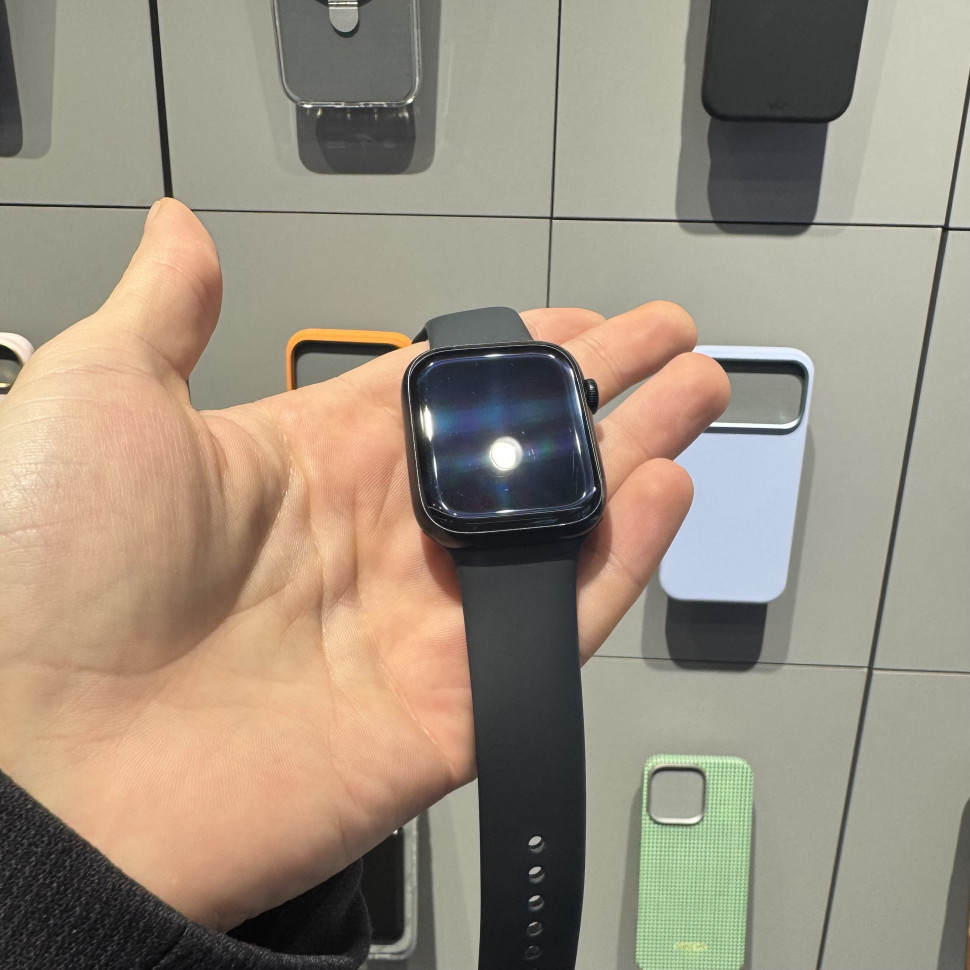 Умные часы Apple Watch Series 9 45mm Midnight Aluminum Case with Black Sport Band (M/L) (Б/У)