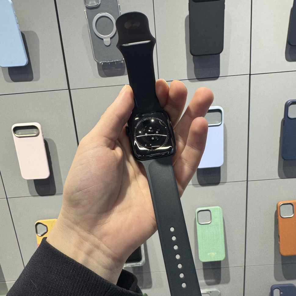 Умные часы Apple Watch Series 9 45mm Midnight Aluminum Case with Black Sport Band (M/L) (Б/У)