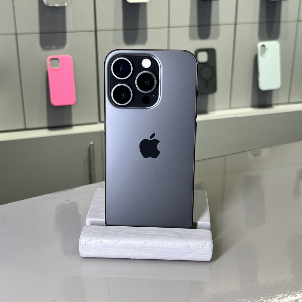 Смартфон Apple iPhone 15 Pro 128GB Black Titanium (Б/У)